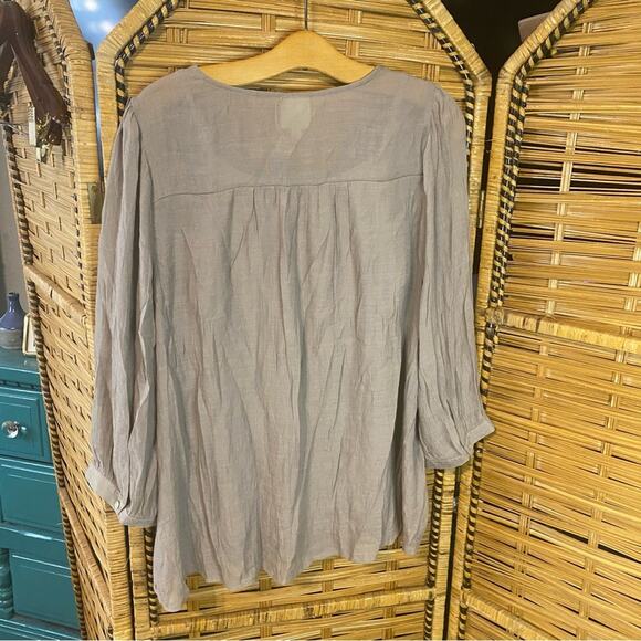 Fig and Flower Gray Embroidered Cuffed Sleeve Blouse XL boho peasant cottagecore - Picture 9 of 9